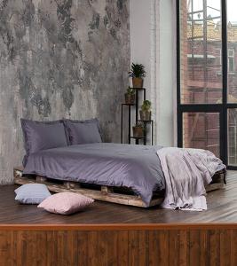 Постельное бельё Luxberry Daily Bedding сливовый семейное 2/150x210 сатин - основновное изображение