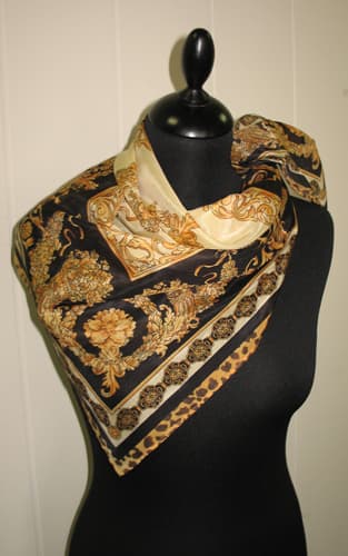Женский шелковый платок