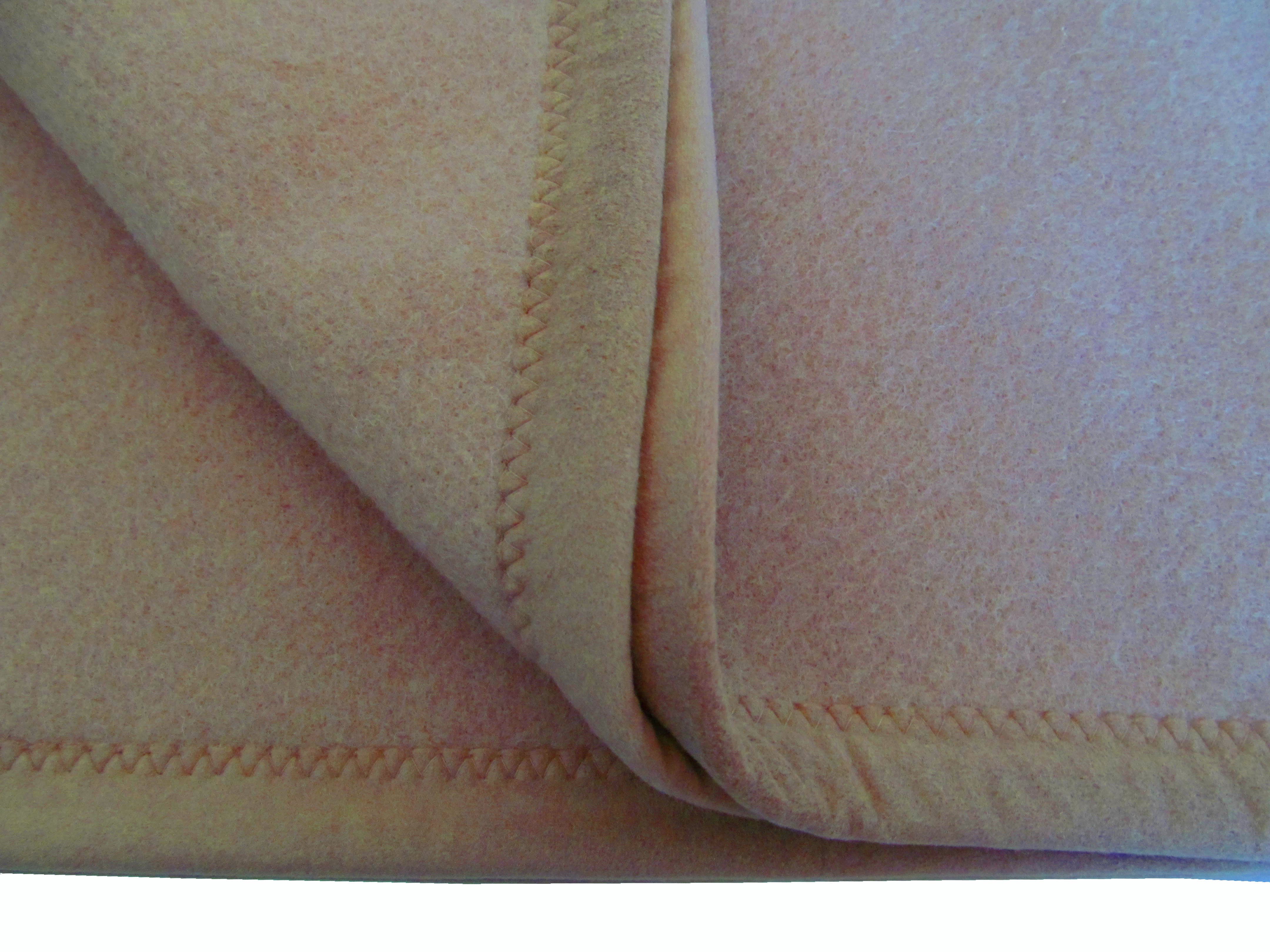 Одеяло тканое из шерсти ягнёнка Steinbeck Gastein 150х200