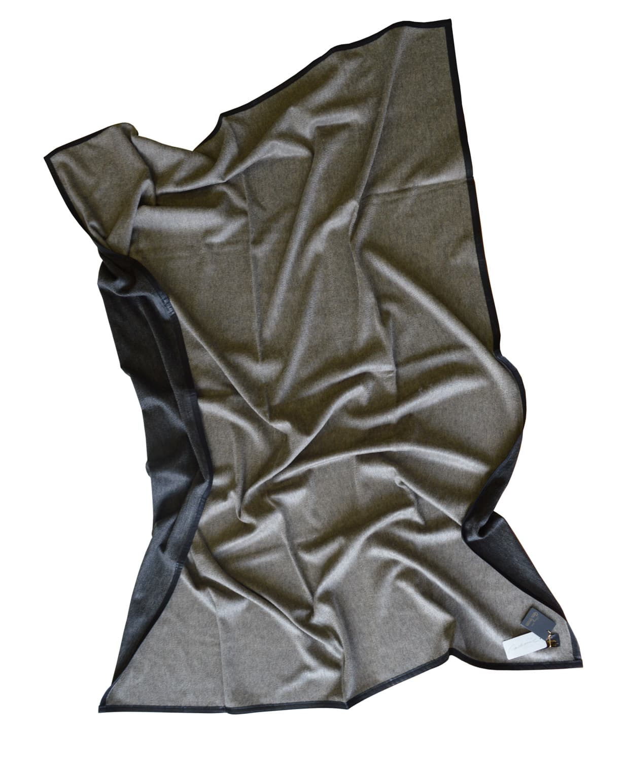 Плед кашемировый Glen Saxon Nappa Black Natur 130x180 с кожаным кантом
