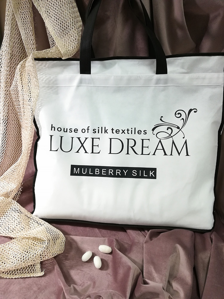 Одеяло шелковое Luxe Dream Premium Silk 220х240 теплое