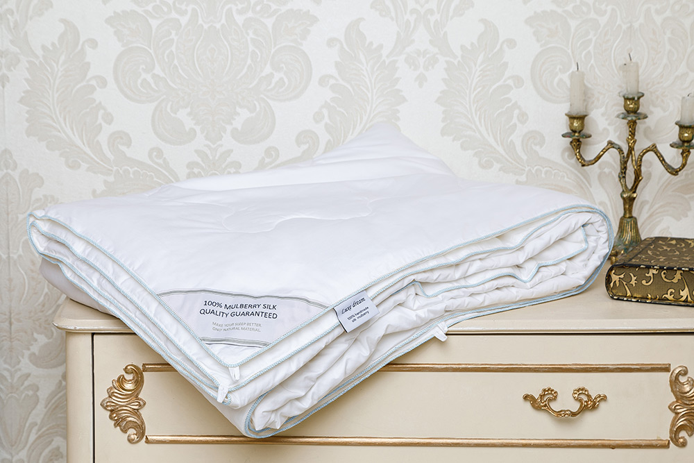Одеяло шелковое Luxe Dream Premium Silk 220х240 легкое