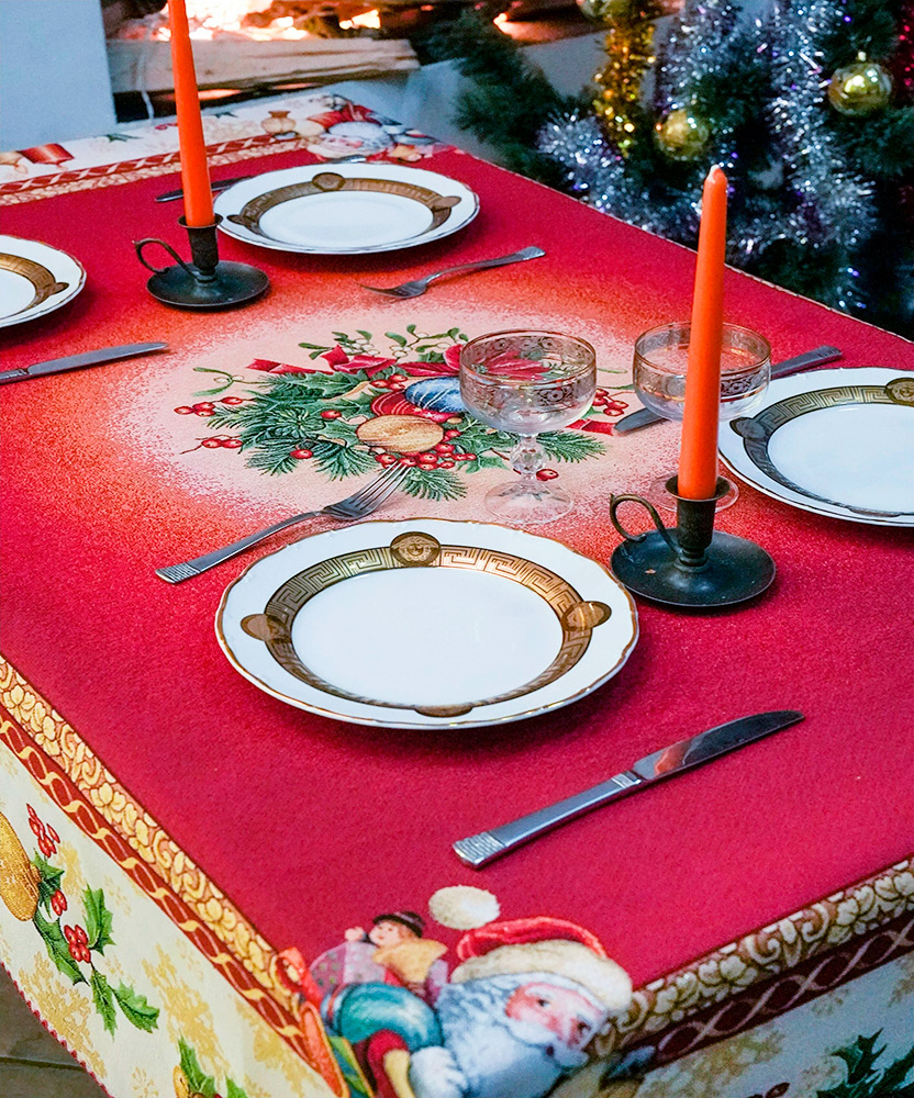 Новогодняя скатерть Vingi Ricami Santa Klaus 140х240 гобелен