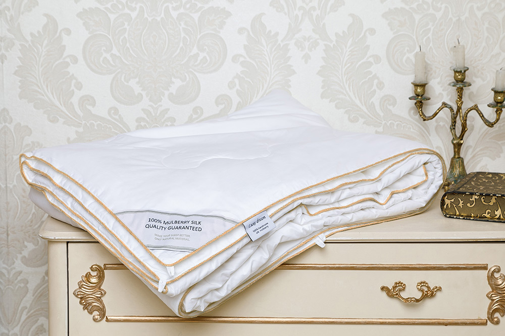 Одеяло шелковое Luxe Dream Premium Silk 150х210 всесезонное