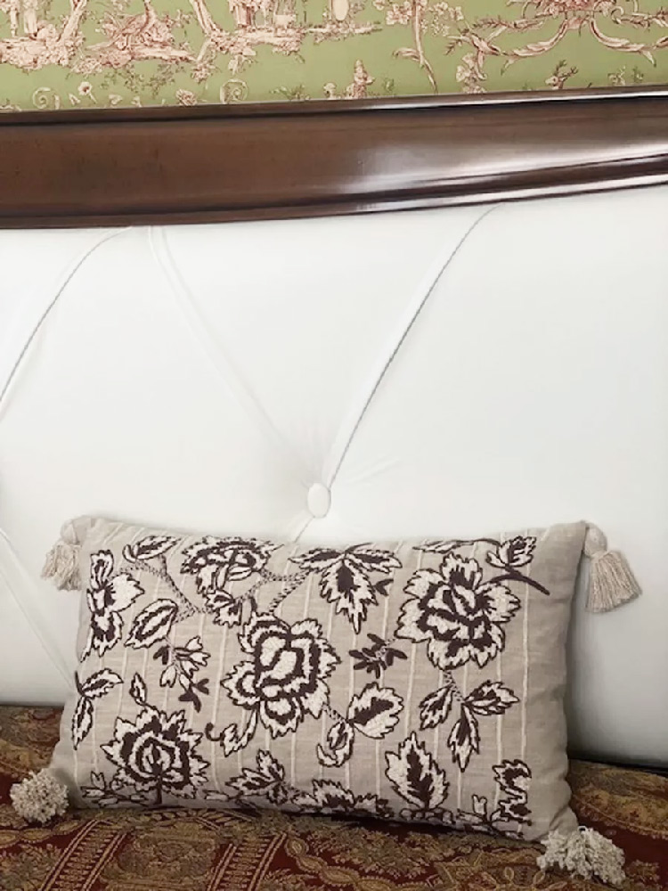 Декоративная подушка Laroche Лапидус 35х60 хлопок