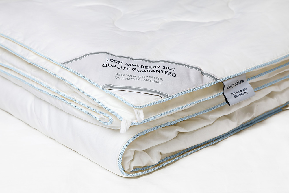 Одеяло шелковое Luxe Dream Premium Silk 200х220 легкое
