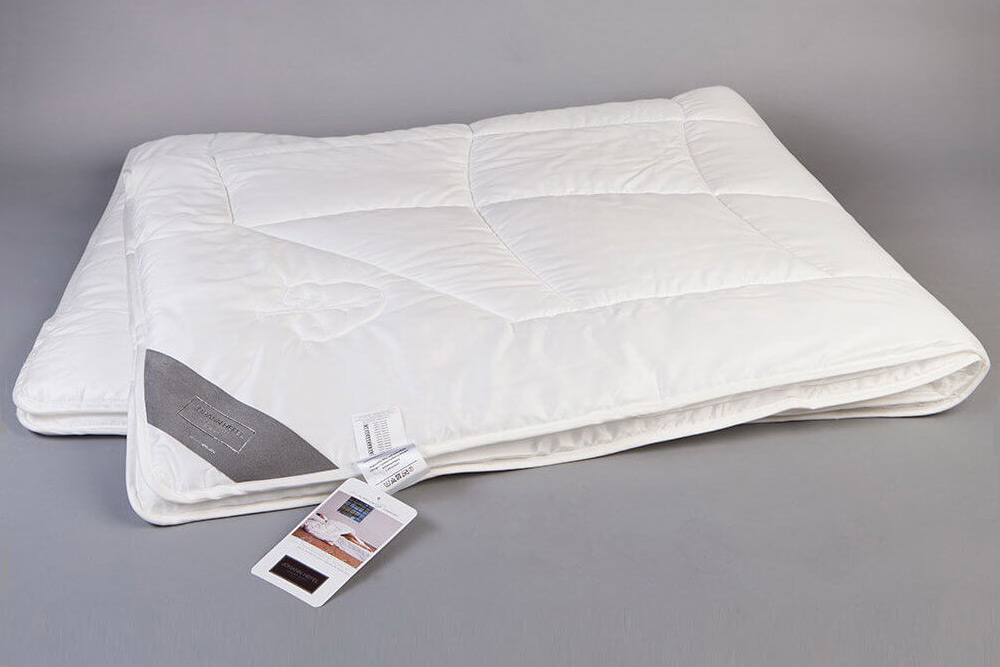 Одеяло с тенселем Johann Hefel KlimaControl Comfort GD 200х220 всесезонное