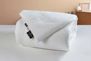 Одеяло шелковое OnSilk Comfort Premium 200х220 облегченное - основновное изображение