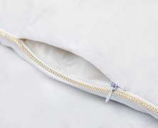 Подушка шелковая Luxe Dream Premium Silk 50х70 средняя (9 см) - фото 2