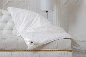 Одеяло шелковое Kingsilk Elisabette Люкс 160х210 теплое - основновное изображение