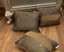 Декоративная подушка Laroche Авеню 30х40 с вышивкой - фото 3