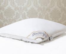 Подушка шелковая Luxe Dream Premium Silk 70х70 средняя (13 см)