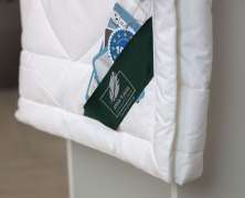 Гипоаллергенное одеяло Anna Flaum Aktiv 150х200 легкое - фото 4