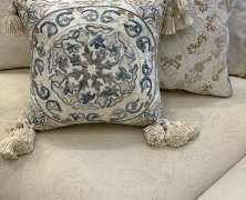 Декоративная подушка Laroche Шакира 45х45 с вышивкой - фото 8