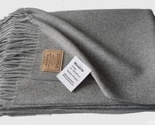 Плед ягнёнок/кашемир Steinbeck Modena 1/h'grau светло-серый 130х190 в интернет-магазине Posteleon