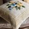 Декоративная подушка Laroche Шафран 40х40 с кружевом - фото 2