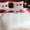 Постельное бельё Hefel Жизнь среди роз 1.5-спальное 155х200 тенсель сатин - основновное изображение